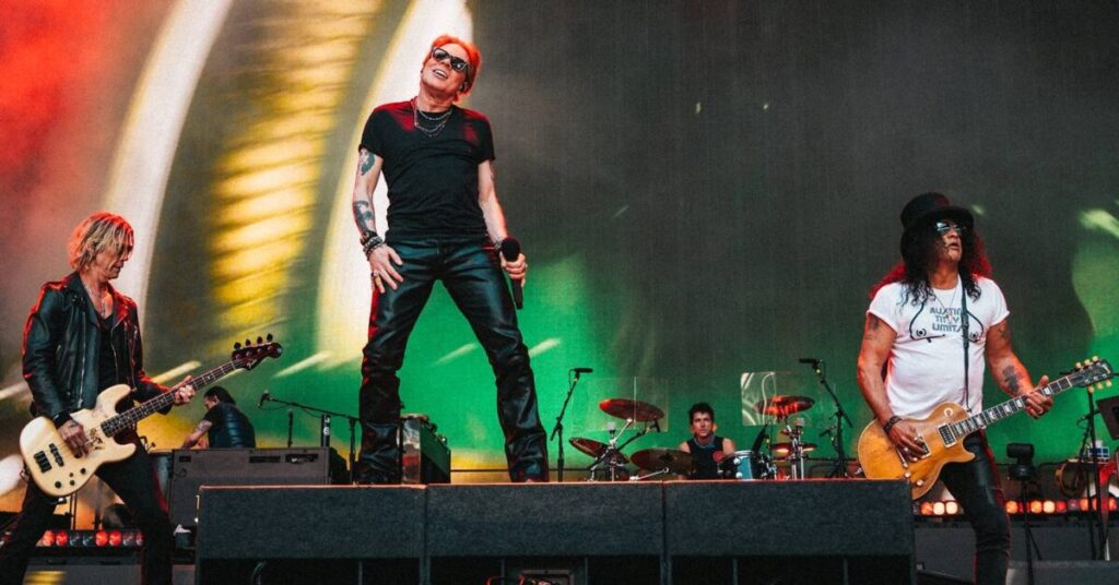 Cartaz do festival Monsters of Rock 2026 com artistas como Guns N’ Roses e Lynyrd Skynyrd