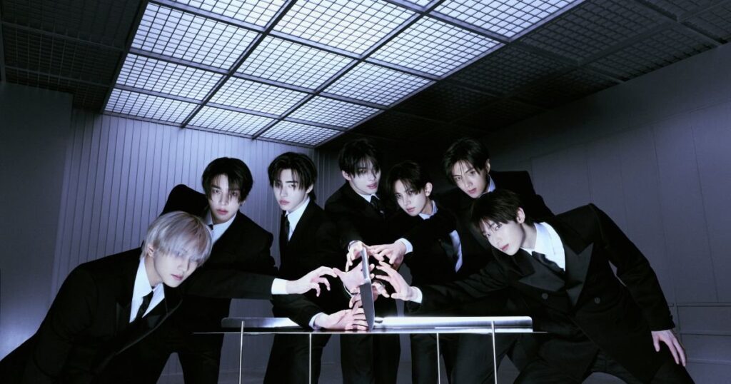 Enhypen durante apresentação ao vivo