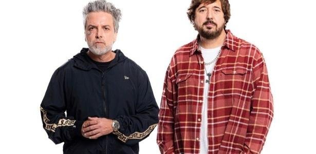 Thiago Castanho e Marcão Britto durante a turnê acústica Charlie Brown Jr. em São Paulo