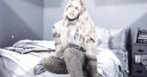 Freya Sky se apresentando ao vivo durante a Stars Align Tour em São Paulo
